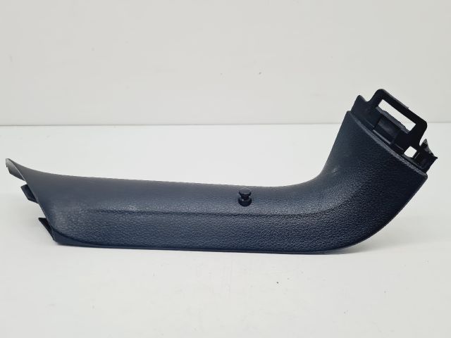 bontott VW GOLF VII Bal hátsó Csomagtér Burkolat (Műanyag)