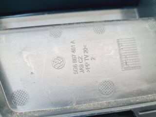 bontott VW GOLF VII Bal hátsó Csomagtér Burkolat (Műanyag)