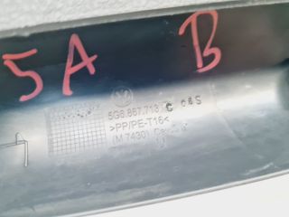 bontott VW GOLF VII Bal hátsó Csomagtér Burkolat (Műanyag)