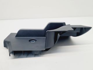 bontott VW GOLF VII Bal hátsó Csomagtér Burkolat (Műanyag)