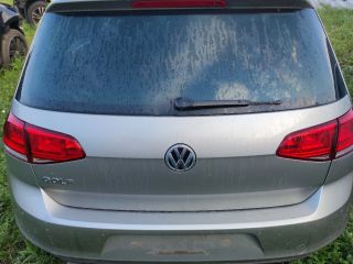 bontott VW GOLF VII Bal hátsó Dobbetét (Kerékjárati, Műanyag)