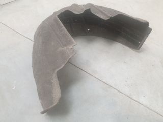 bontott VW GOLF VII Bal hátsó Dobbetét (Kerékjárati, Műanyag)