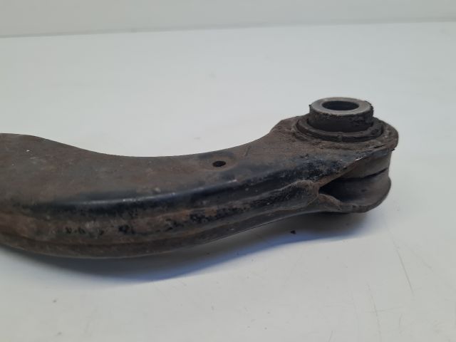 bontott VW GOLF VII Bal hátsó Felső Lengőkar