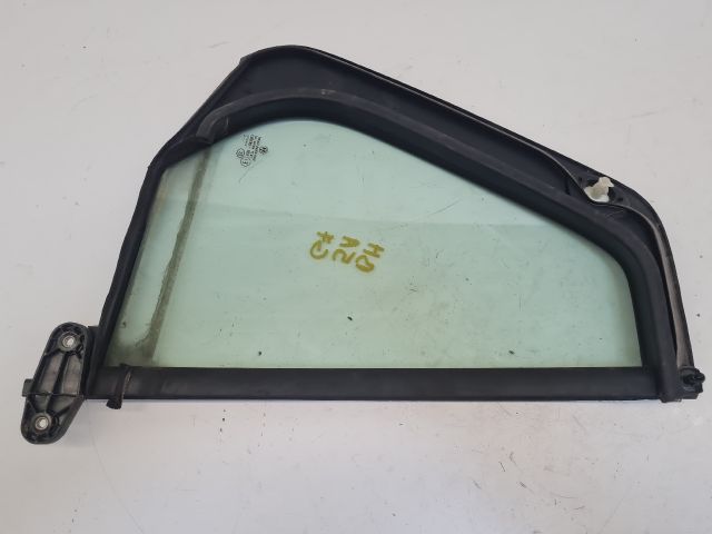 bontott VW GOLF VII Bal hátsó Fixüveg (Ajtóban)