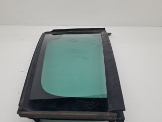 bontott VW GOLF VII Bal hátsó Fixüveg (Ajtóban)