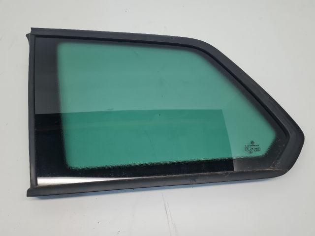 bontott VW GOLF VII Bal hátsó Fixüveg (Ajtóban)