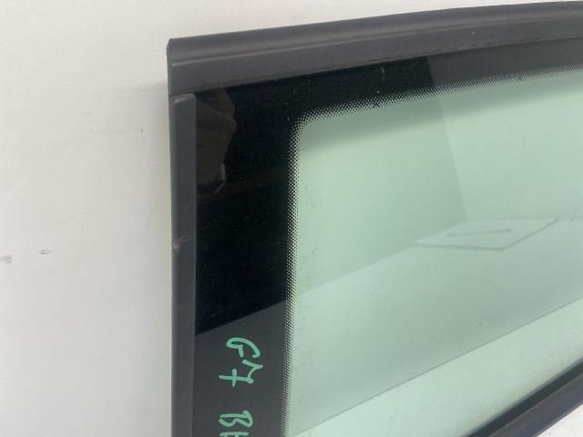 bontott VW GOLF VII Bal hátsó Fixüveg (Ajtóban)