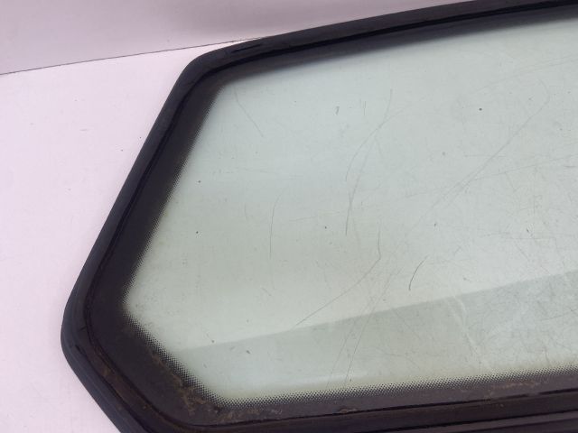 bontott VW GOLF VII Bal hátsó Fixüveg (Ajtóban)