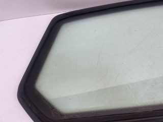 bontott VW GOLF VII Bal hátsó Fixüveg (Ajtóban)