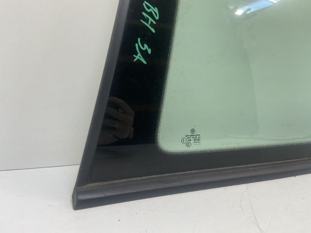 bontott VW GOLF VII Bal hátsó Fixüveg (Ajtóban)