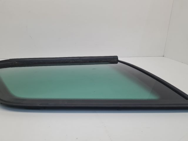 bontott VW GOLF VII Bal hátsó Fixüveg (Ajtóban)