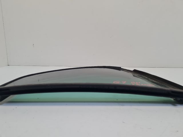 bontott VW GOLF VII Bal hátsó Fixüveg (Ajtóban)