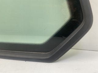 bontott VW GOLF VII Bal hátsó Fixüveg (Ajtóban)