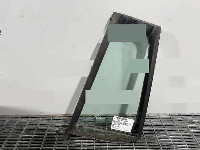 bontott VW GOLF VII Bal hátsó Fixüveg (Ajtóban)