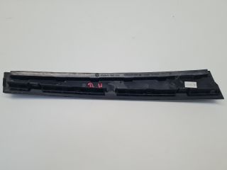 bontott VW GOLF VII Bal hátsó Hátsó Ajtókeret Burkolat