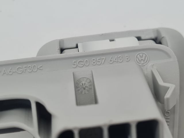 bontott VW GOLF VII Bal hátsó Kapaszkodó (Felső)