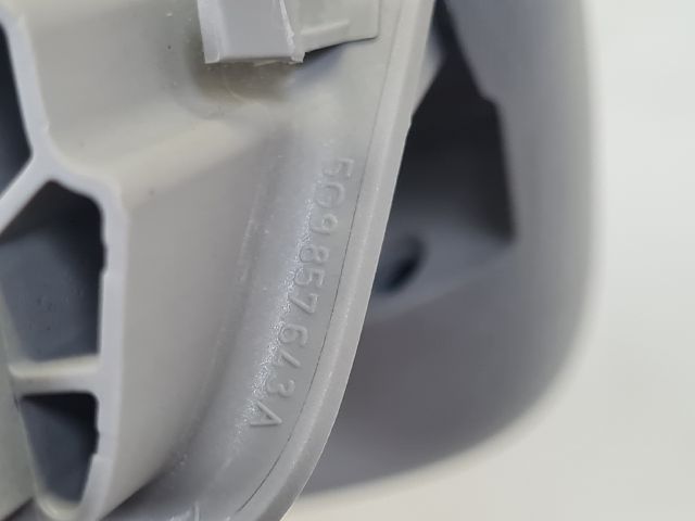 bontott VW GOLF VII Bal hátsó Kapaszkodó (Felső)