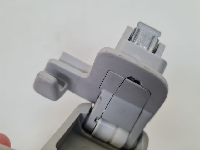 bontott VW GOLF VII Bal hátsó Kapaszkodó (Felső)