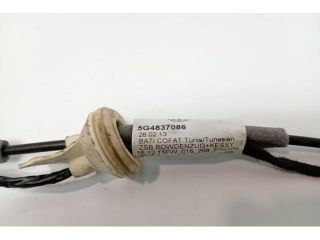 bontott VW GOLF VII Bal hátsó Kilincs Bowden