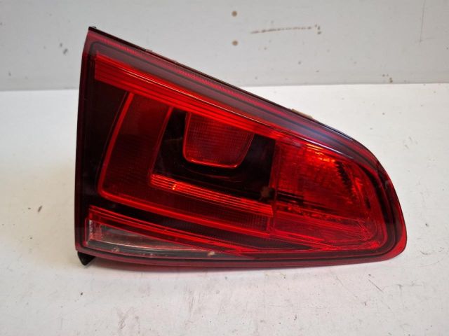 bontott VW GOLF VII Bal Hátsó Lámpa