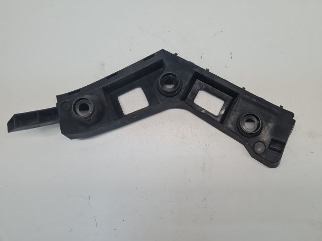 bontott VW GOLF VII Bal hátsó Lökhárító Tartó (Műanyag)