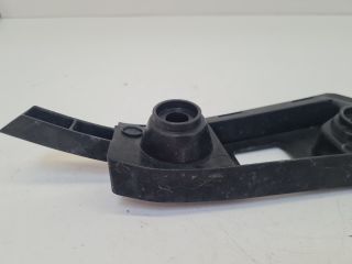 bontott VW GOLF VII Bal hátsó Lökhárító Tartó (Műanyag)