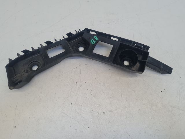 bontott VW GOLF VII Bal hátsó Lökhárító Tartó (Műanyag)