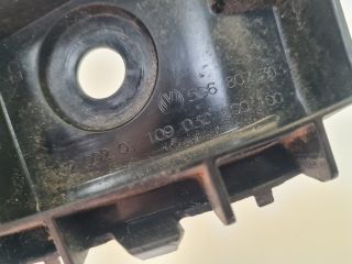 bontott VW GOLF VII Bal hátsó Lökhárító Tartó (Műanyag)