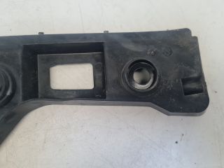 bontott VW GOLF VII Bal hátsó Lökhárító Tartó (Műanyag)