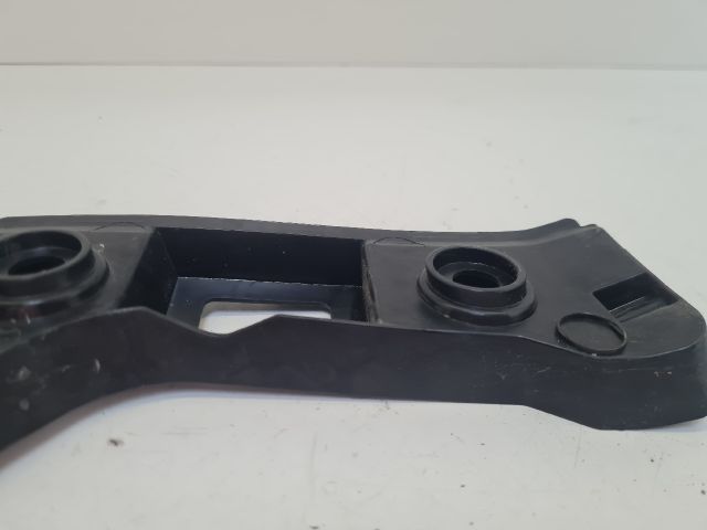 bontott VW GOLF VII Bal hátsó Lökhárító Tartó (Műanyag)