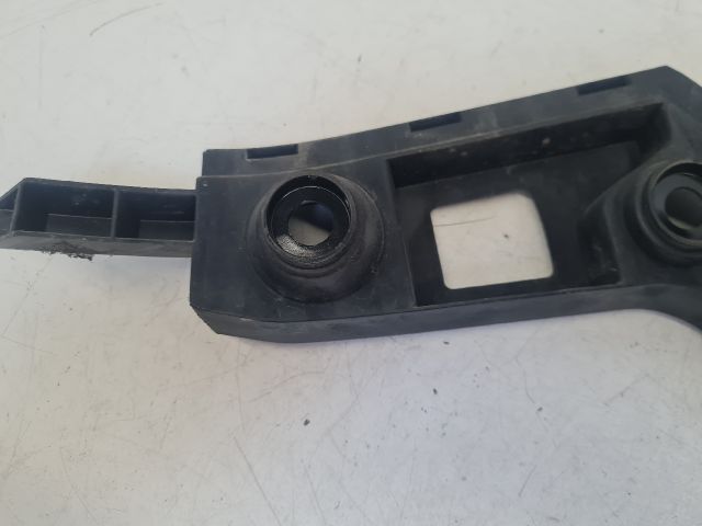 bontott VW GOLF VII Bal hátsó Lökhárító Tartó (Műanyag)