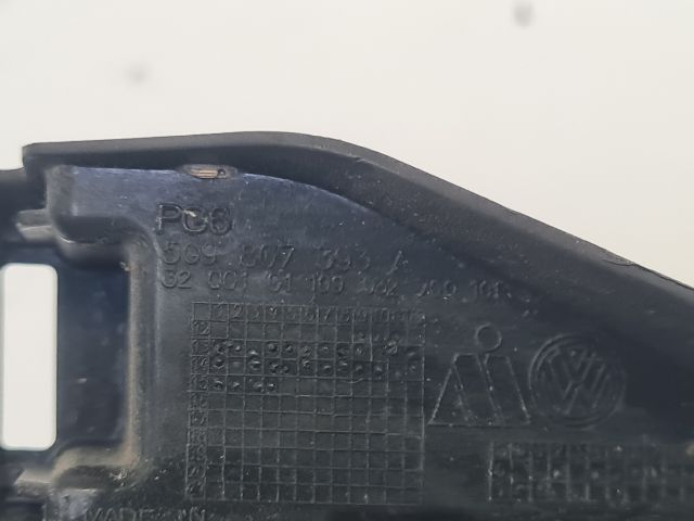 bontott VW GOLF VII Bal hátsó Lökhárító Tartó (Műanyag)