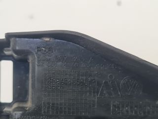 bontott VW GOLF VII Bal hátsó Lökhárító Tartó (Műanyag)