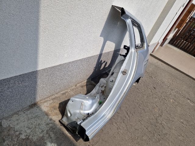 bontott VW GOLF VII Bal hátsó Negyed Karosszéria Csomag