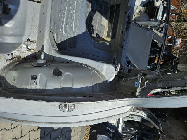 bontott VW GOLF VII Bal hátsó Negyed Karosszéria Csomag