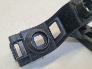 bontott VW GOLF VII Bal hátsó Oldal Lökhárító Tartó (Műanyag)