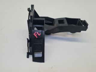 bontott VW GOLF VII Bal hátsó Oldal Lökhárító Tartó (Műanyag)