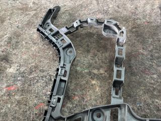 bontott VW GOLF VII Bal hátsó Oldal Lökhárító Tartó (Műanyag)