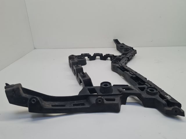 bontott VW GOLF VII Bal hátsó Oldal Lökhárító Tartó (Műanyag)