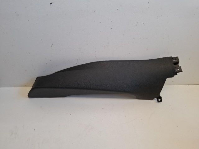 bontott VW GOLF VII Bal hátsó Ülés melletti Kárpit