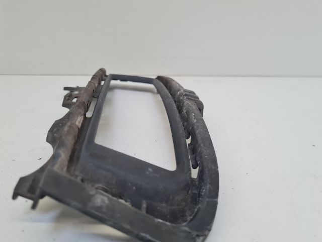 bontott VW GOLF VII Bal Ködfényszóró Lámpakeret