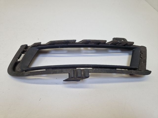 bontott VW GOLF VII Bal Ködfényszóró Lámpakeret