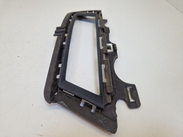 bontott VW GOLF VII Bal Ködfényszóró Lámpakeret