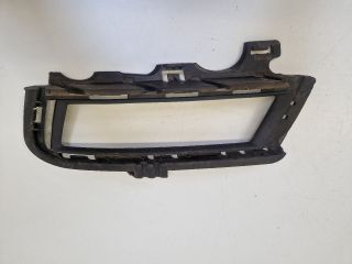 bontott VW GOLF VII Bal Ködfényszóró Lámpakeret