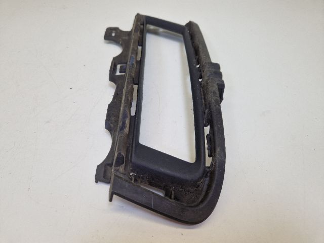 bontott VW GOLF VII Bal Ködfényszóró Lámpakeret