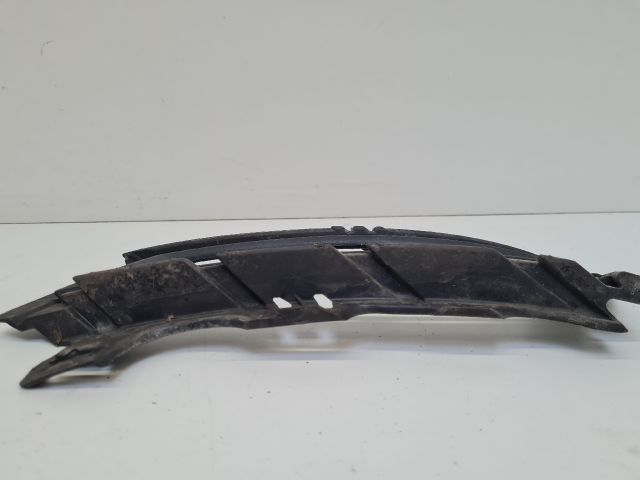 bontott VW GOLF VII Bal Ködfényszóró Lámpakeret