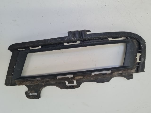 bontott VW GOLF VII Bal Ködfényszóró Lámpakeret