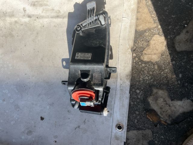 bontott VW GOLF VII Bal Ködfényszóró