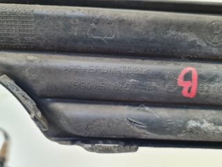 bontott VW GOLF VII Bal Ködlámpa Rács