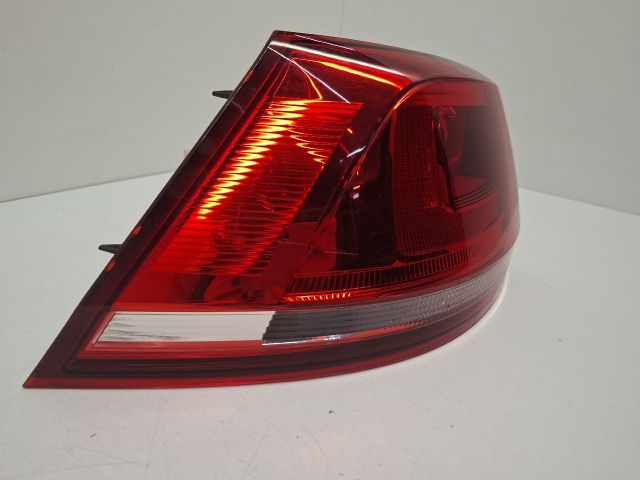 bontott VW GOLF VII Bal Külső Hátsó Lámpa